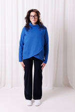 Bluza Papaya w kolorze niebieskim od BalticBird – sportowa elegancja i wygoda w jednym.