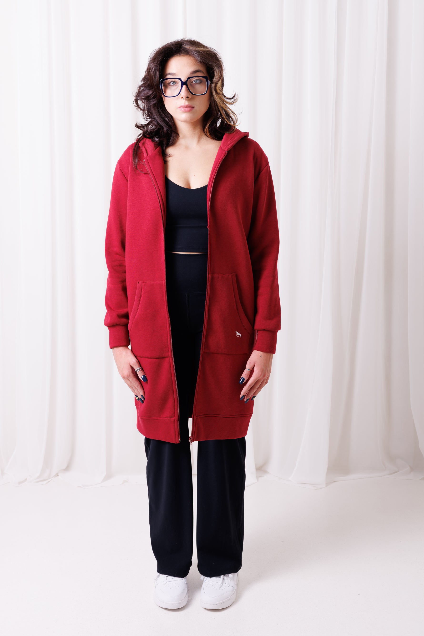 Bordowa bluza Long Bordo BalticBird – kaptur i oversize’owy krój, kobiecy styl.